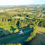 Le Domaine De Szálloda