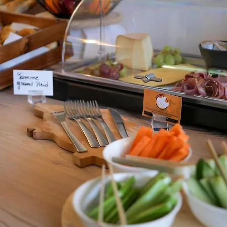 Le Domaine De Szálloda 3*