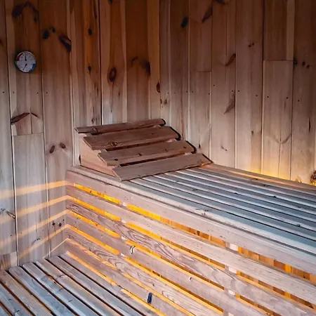 Hotel Le Domaine De Bra