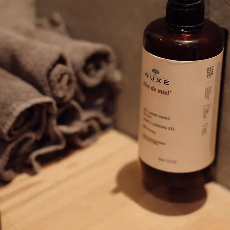 Le Domaine De Szálloda Bra